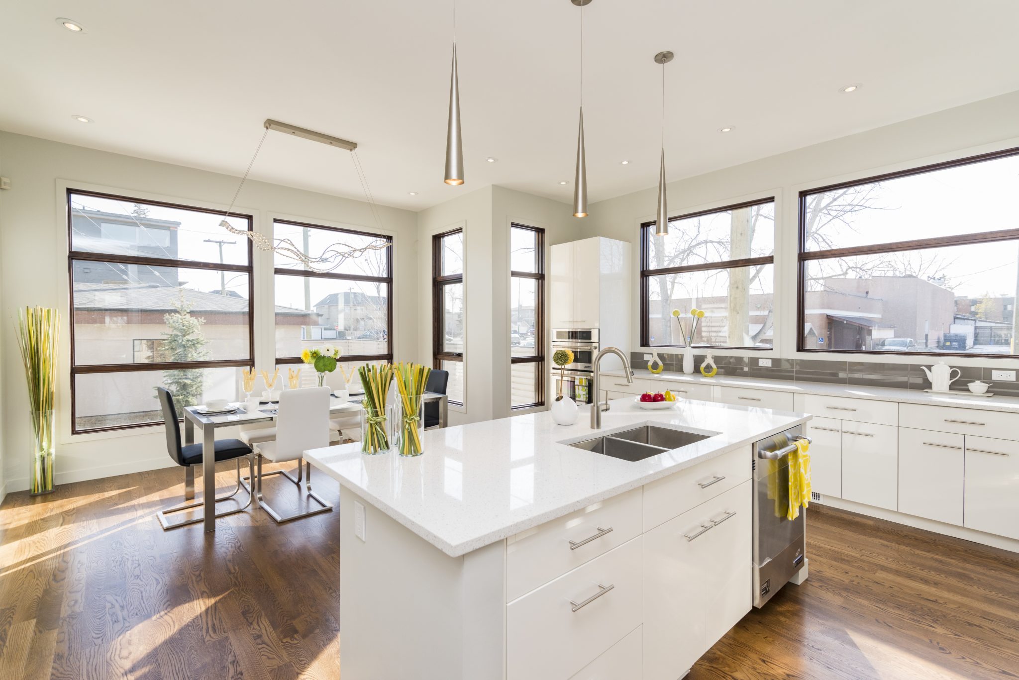 House Window Glass Repairs: Do You Really Need It? This Will Help You Decide!